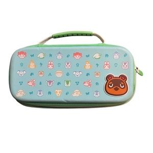 Animal Crossing New Horizons Nintendo Switch case with 5 acnh amiibo cards